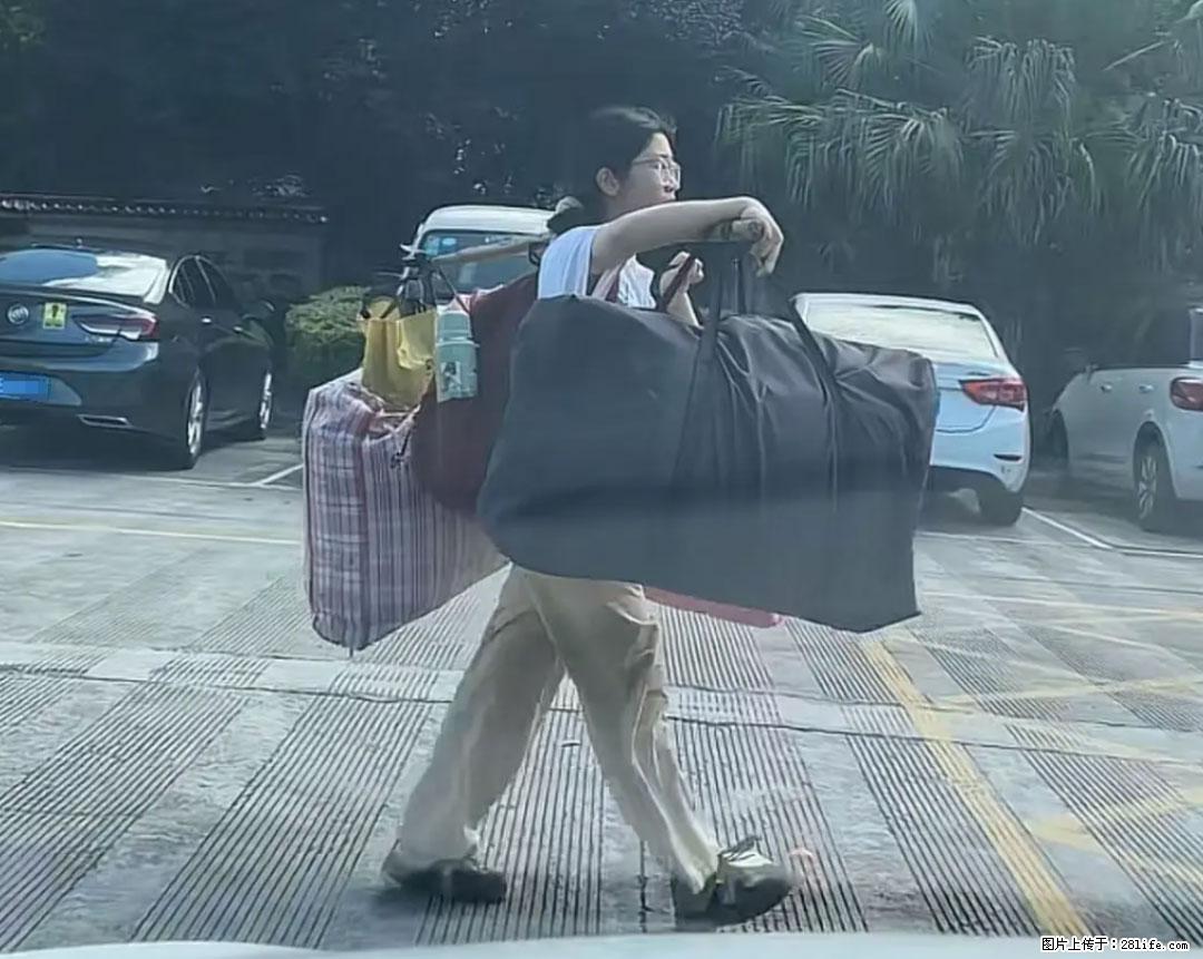 全网追的“扁担女孩”，找了一份暑假工，时薪12元 - 周口生活资讯 - 周口28生活网 zk.28life.net